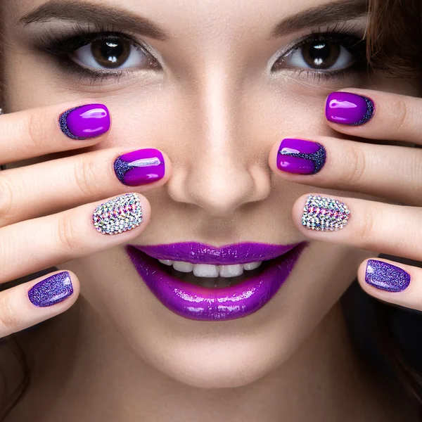 depositphotos_70190383-stock-photo-beautiful-girl-with-a-bright